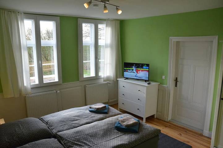 Ferienhaus für 12 Personen, mit Terrasse und Garten in Prignitz - 2