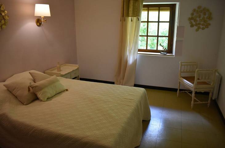 Gîte pour 6 personnes, avec jardin et terrasse à Le Buisson-de-Cadouin - 3