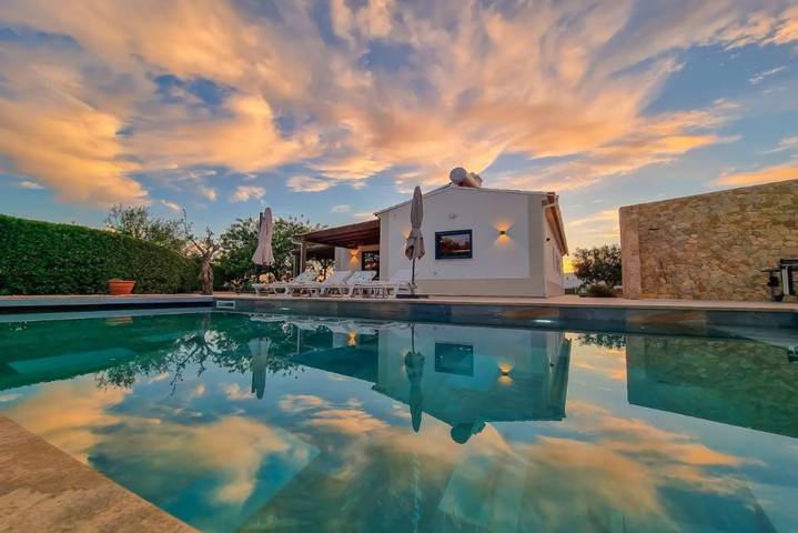 Villa für 6 Personen, mit Whirlpool und Garten - 1