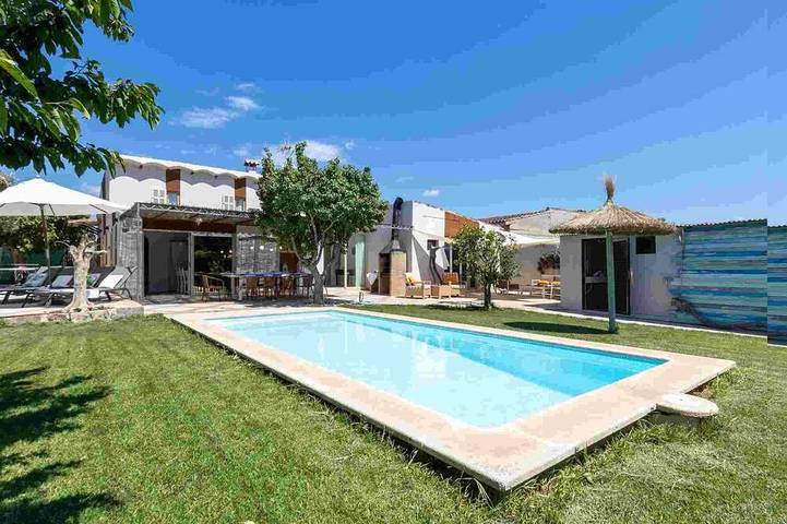 Villa for 8 people, with garden and balcony - 1