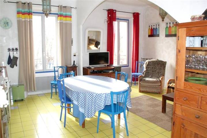 Location de vacances pour 8 personnes, avec terrasse et jardin, animaux acceptés à Reillanne - 2