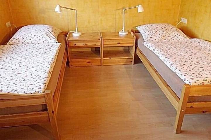 Ferienwohnung für 5 Personen, mit Balkon/Terrasse und Whirlpool sowie Terrasse und Garten in Sinsheim - 2