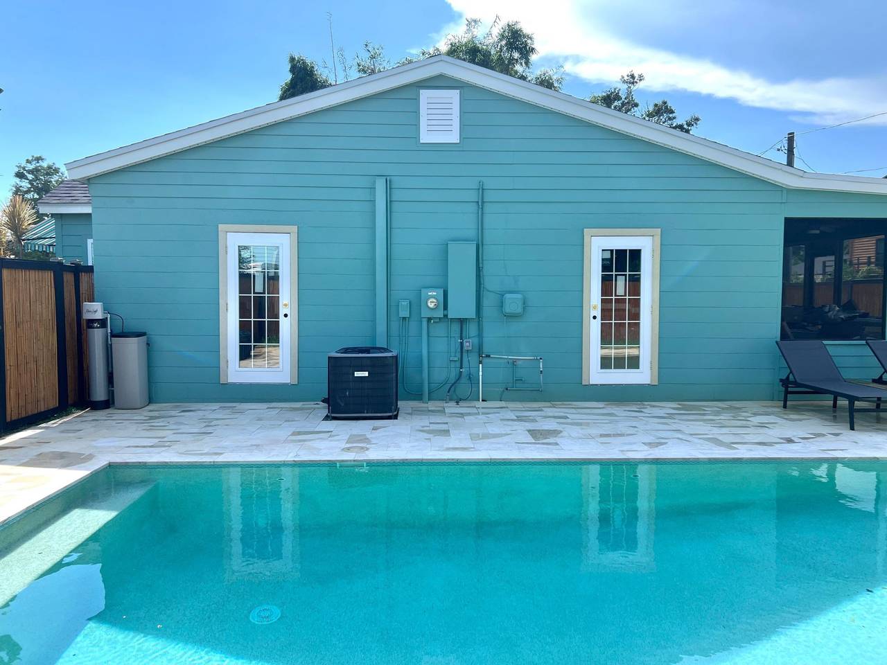 Entire vacation apartment, Ruhiges Zimmer mit tropischem Pool und Strandzugang in Gulfport (FL), Pinellas County