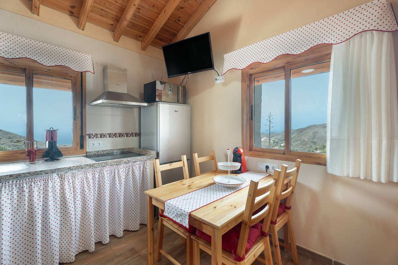 Ferienhaus 'Casa Las Niñas' mit Meerblick, privater Terrasse und Wi-Fi in Alojera, Vallehermoso