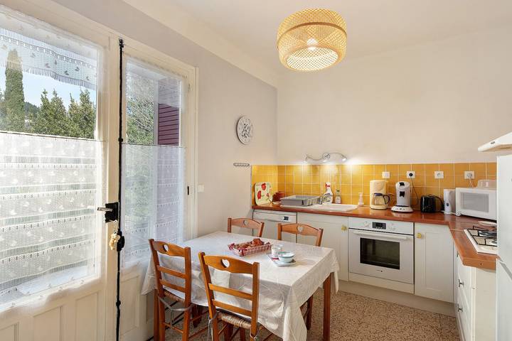 Ganze Wohnung, Appartement „Le Vigan“ mit Gemeinschaftsgarten und Wlan in Le Vigan, Cevennen