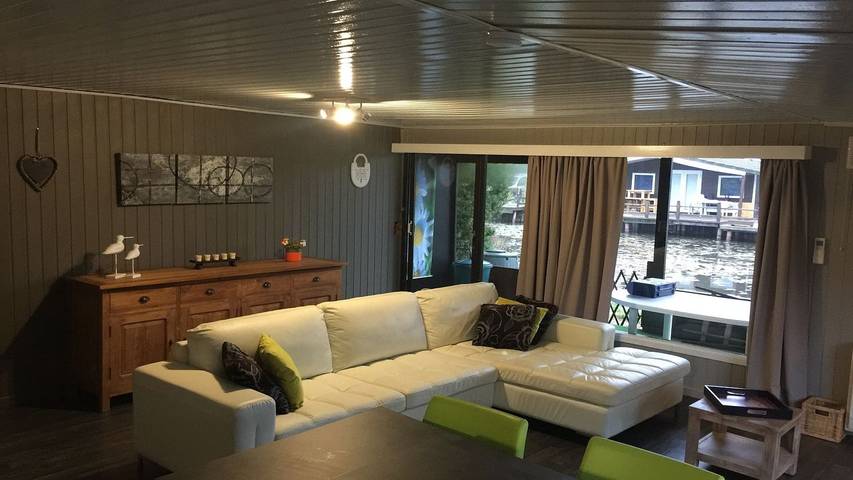 Ferienhaus für 2 Personen, mit Garten und Seeblick sowie Terrasse, mit Haustier in Belgien
