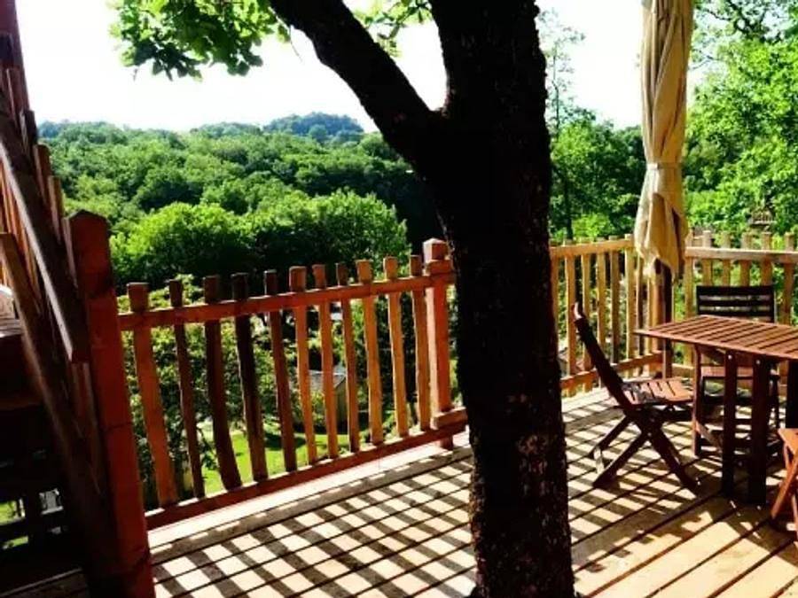 Camping Le Moulin de Surier - Tente en toile et en bois 6 personnes - Cabane Perchée Beaumont 4 Pièces 6 Personnes in Beaumont-du-Périgord, Périgord Pourpre