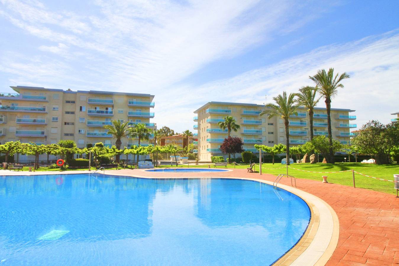 Apartamento entero, Residencial Los Juncos V   in La Pineda, Platja de la Pineda