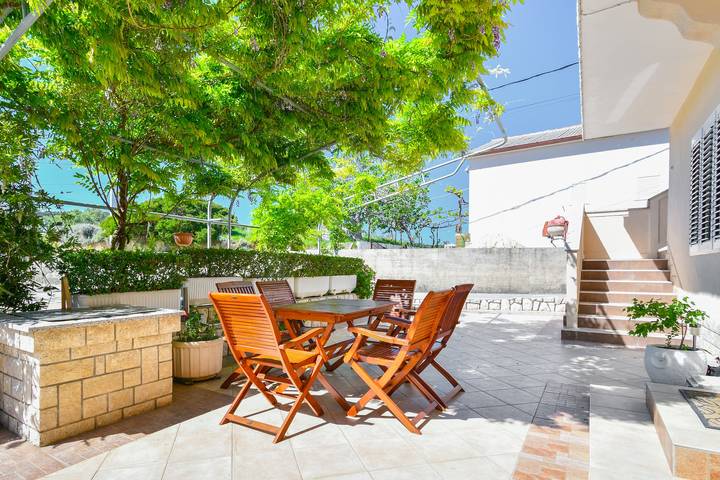 Appartamento per 2 persone, con balcone/terrazza a Rab