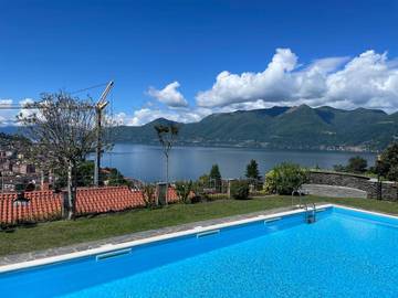 Ferienwohnung für 3 Personen, mit Seeblick und Ausblick sowie Garten und Pool in Comune di Luino