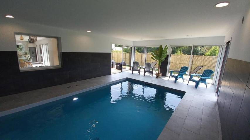 Location de vacances pour 10 personnes, avec piscine ainsi que vue et jardin à Hillion - 4