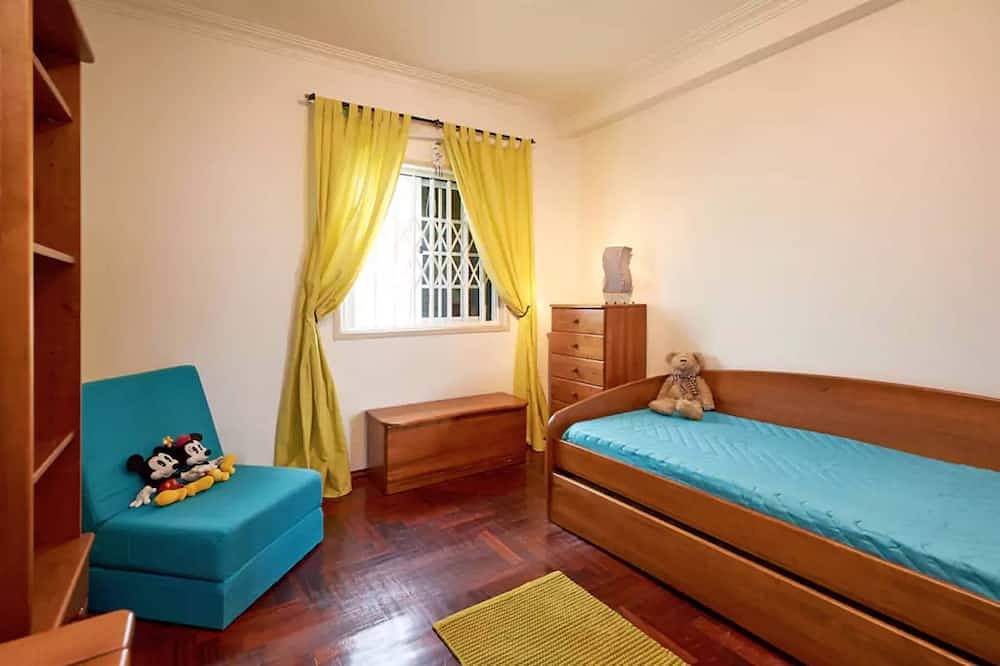 Villa - Zeezicht, zwembad en speelkamer in Ribeira d'Ilhas, Ericeira