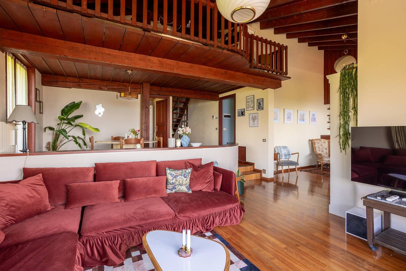 Groovy House – Vintage-Charme mit Seeblick und Natur pur in Vignone (Dumenza), Agra