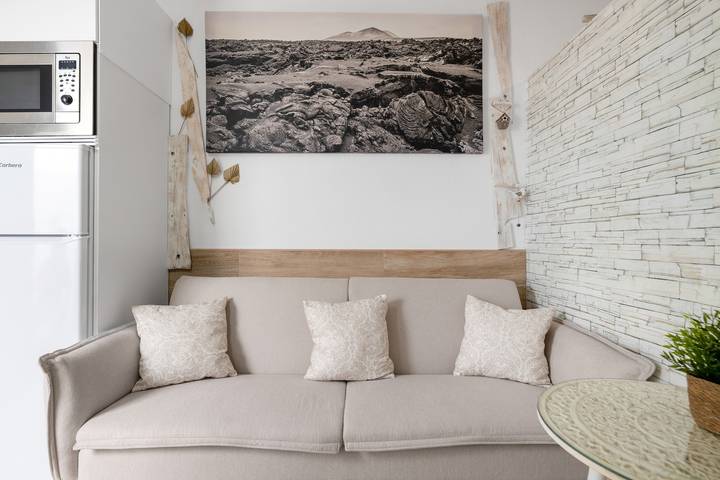Ganzes Studio, Ferien Studio 'Vista Blanca Zimmer 1' mit Wi-Fi in Playa Blanca, Yaiza