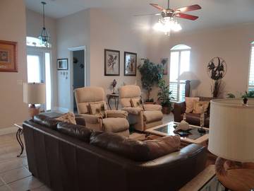 Cabin for 6 Guests in Miramar Beach, Emerald Coast, Picture 3