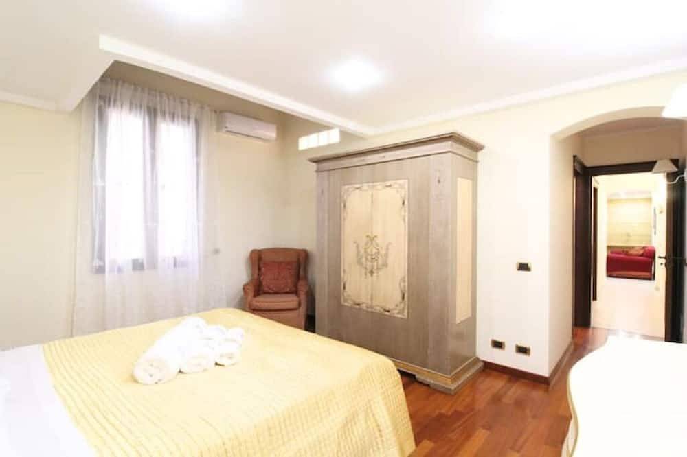 Appartamento intero, Elegante ed accogliente Appartamento a pochi minuti dalla spiaggia e dal centro. in Trapani, Provincia di Trapani