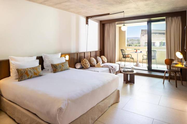 Hôtel pour 4 personnes, avec terrasse et jacuzzi dans Plage de Saint Cyprien (Lecci) - 4
