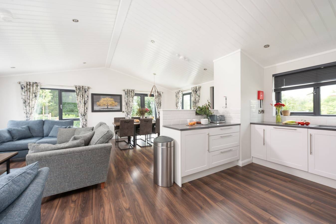 Blossom Lodge, 1 Roadford Lake Lodges in Broadwoodwidger, Devon