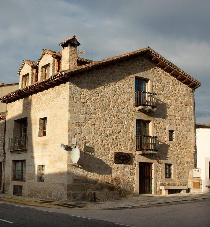 Casa rural para 8 personas, con jacuzzi y terraza además de piscina y jardín en la Sierra de Béjar - 4
