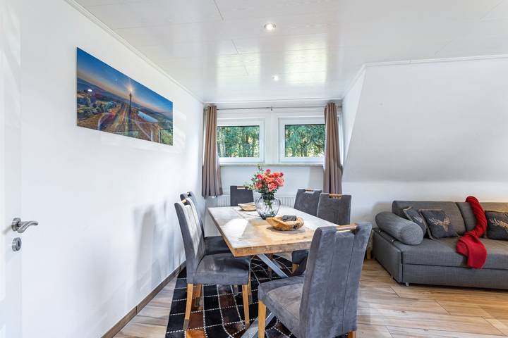 Ganze Wohnung, Ferienwohnung 'Casa Alotto - Hirsch Suite' mit Balkon und Wlan in Usseln, Willingen
