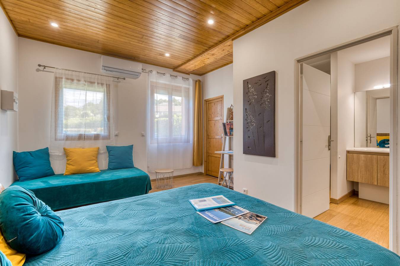 Apartamento entero, Casa de huéspedes 'Les Tables Aux Vaches' con terraza privada, Wi-Fi y aire acondicionado in La Salvetat-sur-Agout, Region de Béziers
