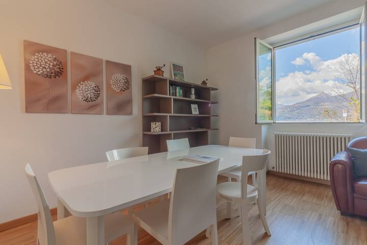 Gîte pour 6 personnes, avec vue sur le lac, animaux acceptés dans Perledo - 2