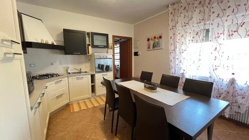 Appartamento vacanze per 6 persone, con giardino e panorama, adatto a famiglie con bambini - 1
