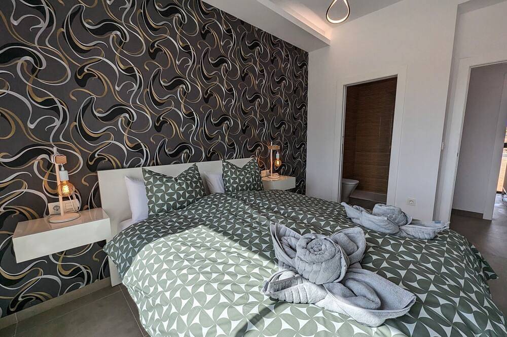 Villa „R-40-4 Obra Nueva im Zentrum“ mit privatem Pool, Wlan und Klimaanlage in Los Montesinos, Costa Blanca