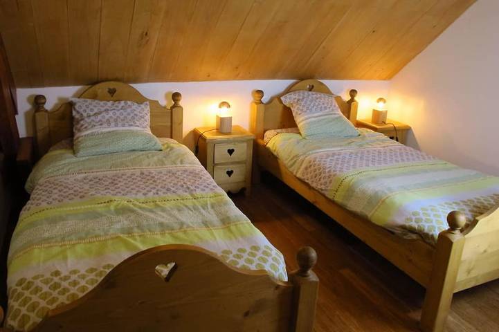 Location de vacances pour 5 personnes, avec terrasse ainsi que piscine et jardin, animaux acceptés à Carlucet - 3