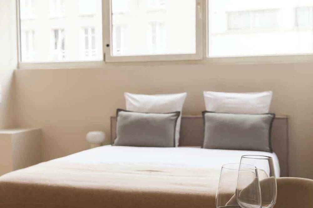 Entire apartment, Simonnot 4 in Le Pré-Saint-Gervais, Seine-Saint-Denis