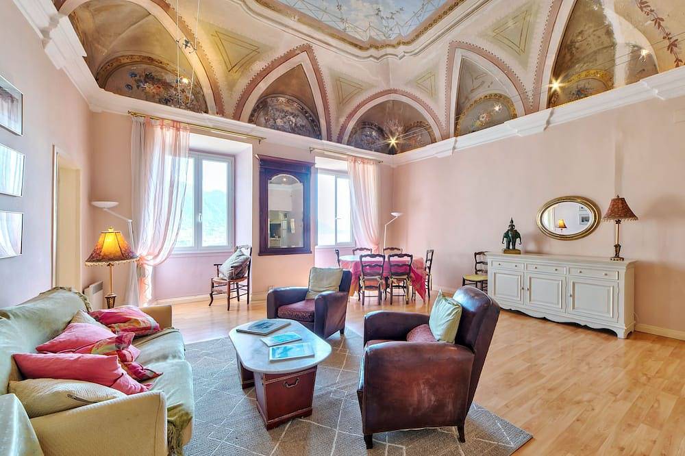 Ganze Wohnung, Wohnung mit Gewölbebau in der Altstadt in Menton, Nizza und Umgebung