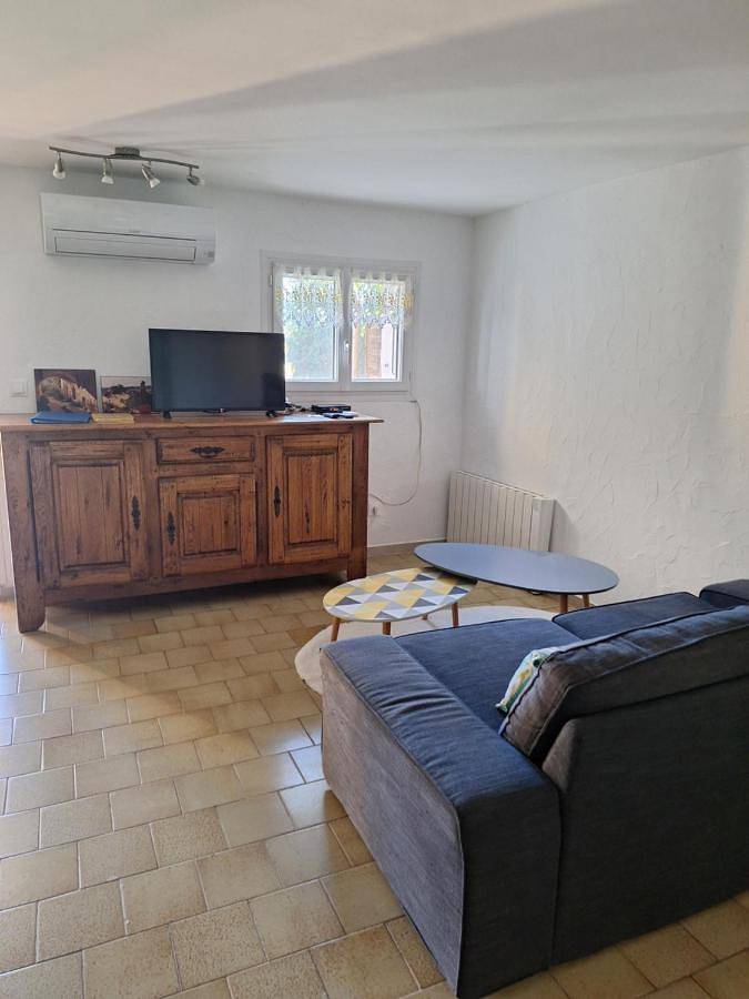 Location de vacances pour 6 personnes, avec jardin et vue à Rustrel - 2