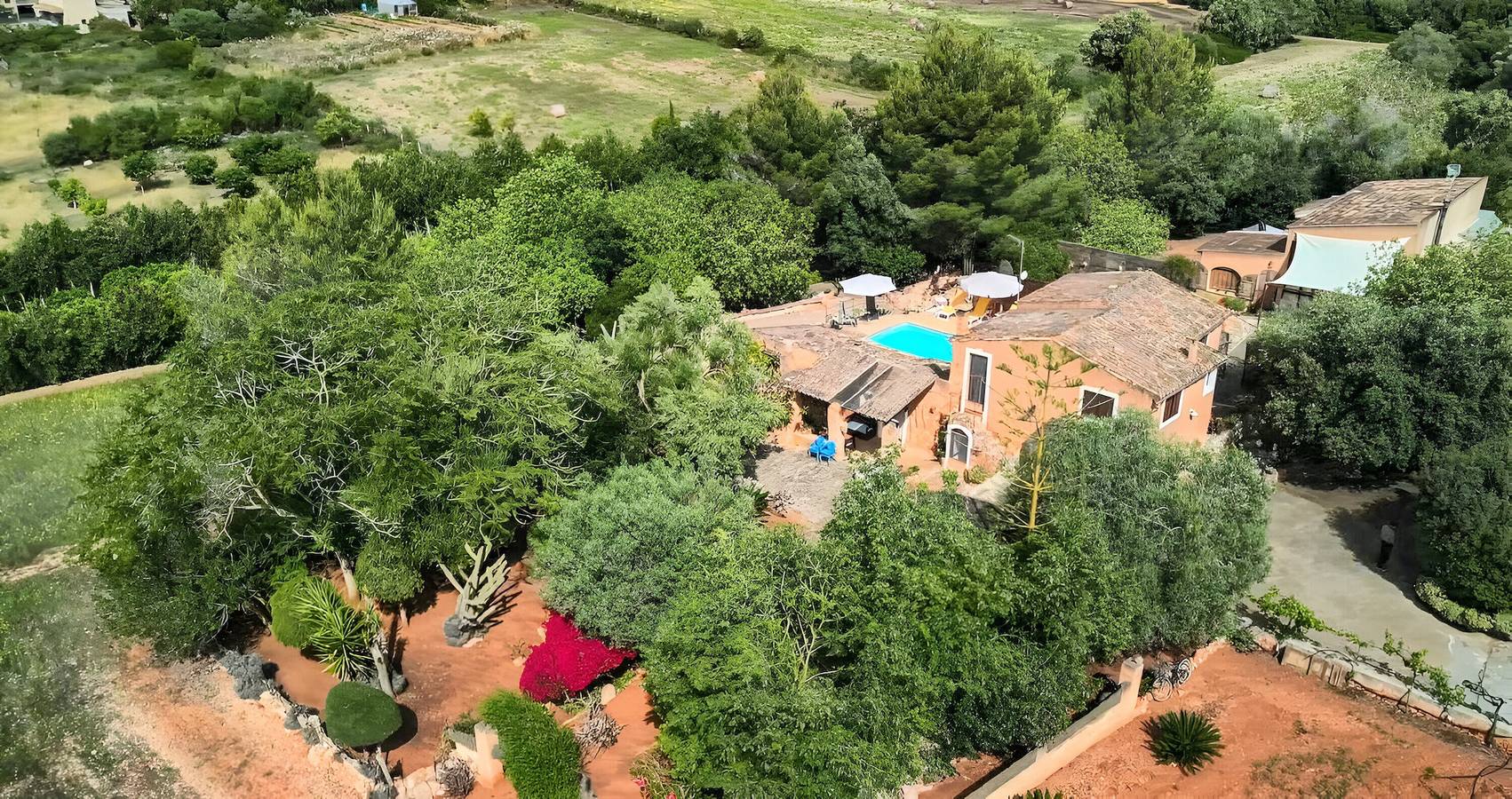 Maison de vacances 'Montserrat' avec vue sur la montagne, piscine privée et Wi-Fi in Manacor, Majorque de l'Est