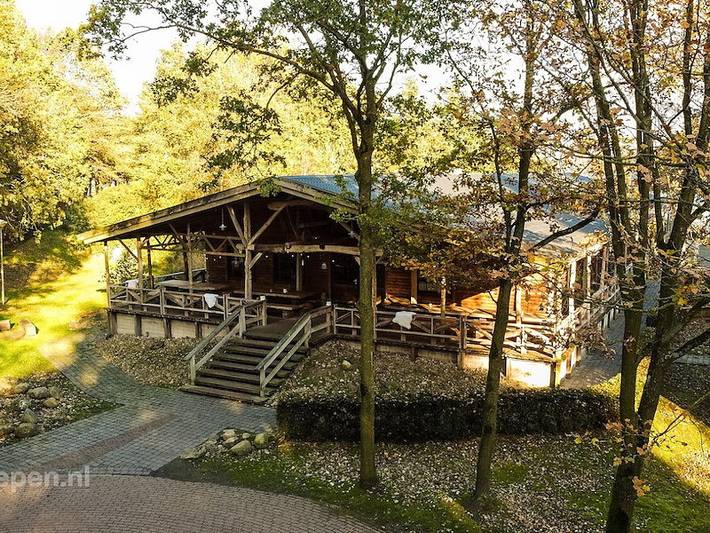 Chalet voor 24 personen, met Balkon/Terras en Terras in Coevorden