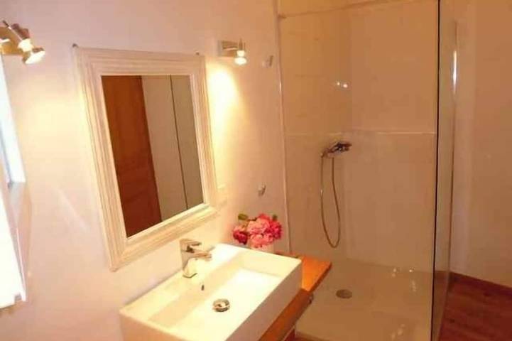 Location de vacances pour 5 personnes, avec jardin et terrasse, animaux acceptés à Vico - 4