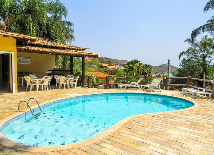 Casas e apartamentos de temporada para 4 pessoas, com piscina e balcão e ainda jacuzzi em Búzios