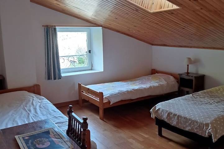 Location de vacances pour 6 personnes, avec jardin à Vézénobres - 3