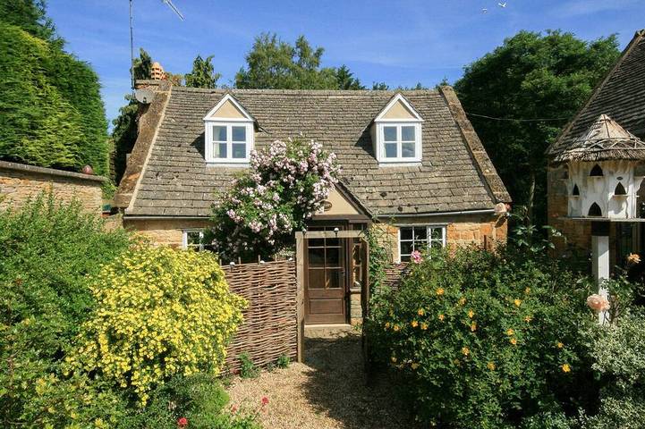 Cottage for 4 people, with garden in The Cotswolds