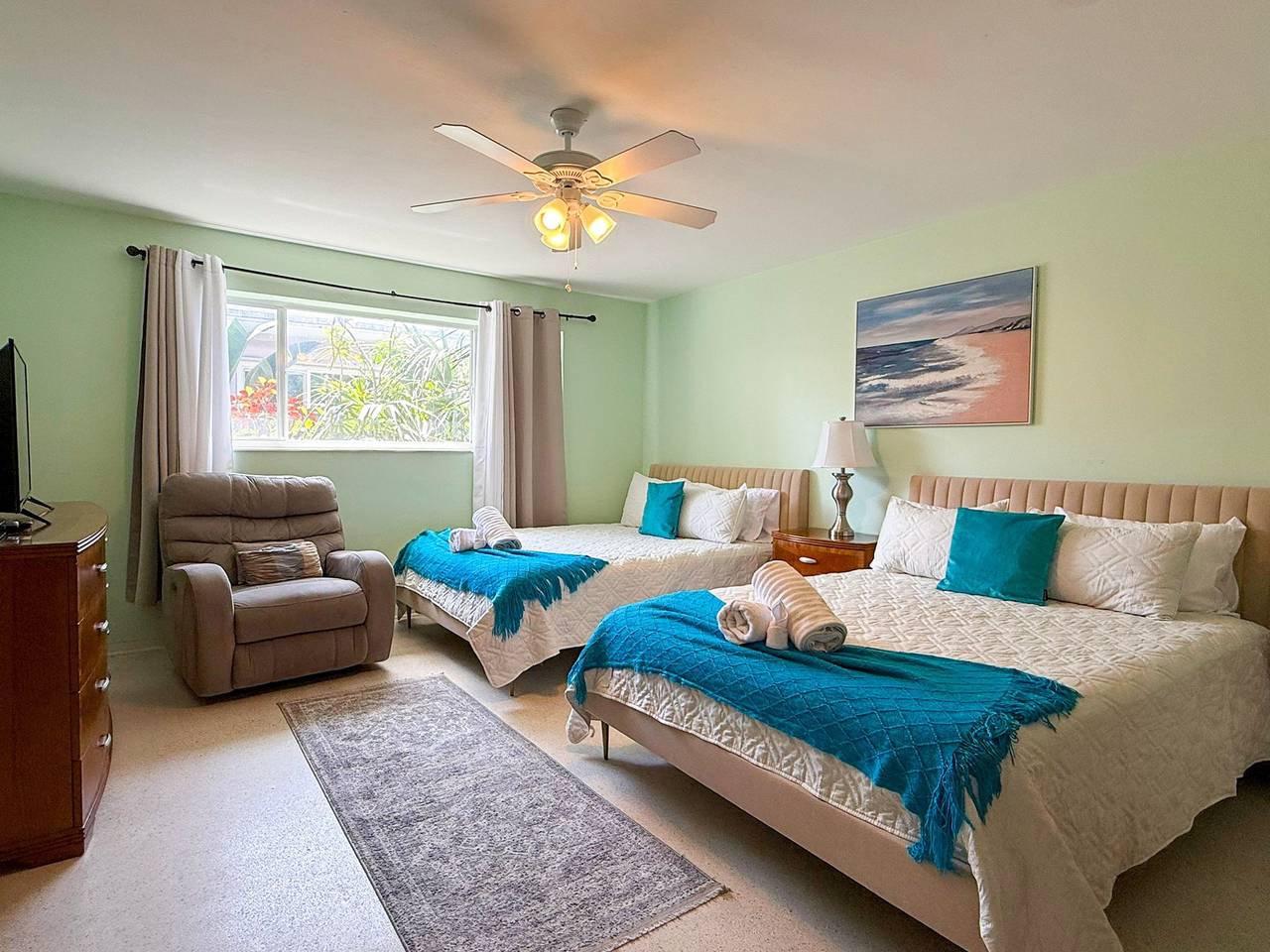 Apartamento entero, Sunrise Delight –Pet-Friendly, 2-Min Walk to Beach in Hollywood Beach (FL), Hollywood (Florida)