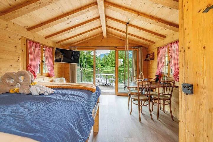 Overwater Tiny House | Shared Bath near Gstaad in Zweisimmen, Frutigen - Lenk - Adelboden