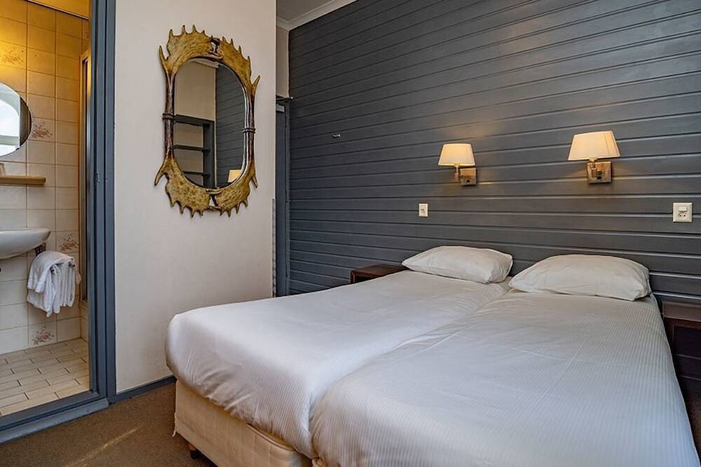 Stay Near Attractions with Nature All Around, Close to Museum aan het Vrijthof in Valkenburg, Limburg (Niederlande)