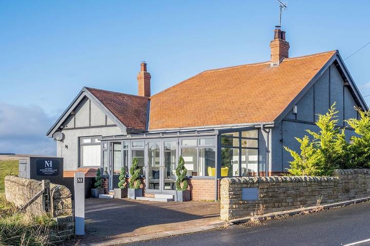 Log cabin for 8 people, with Garden in Otterburn