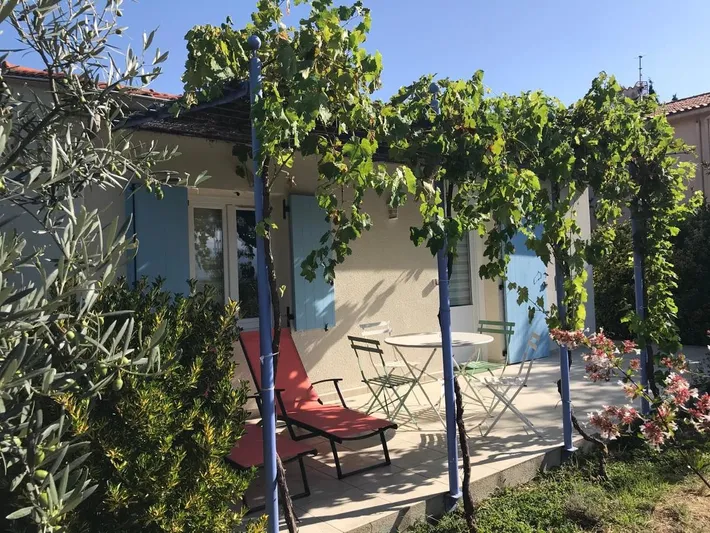 Apartamento de vacaciones para 2 personas, con vistas y jardín - 1