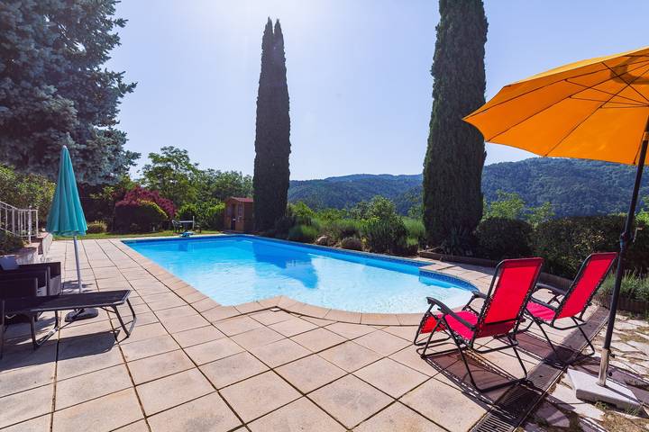 Maison de vacances pour 5 personnes, avec Jardin en Ardèche