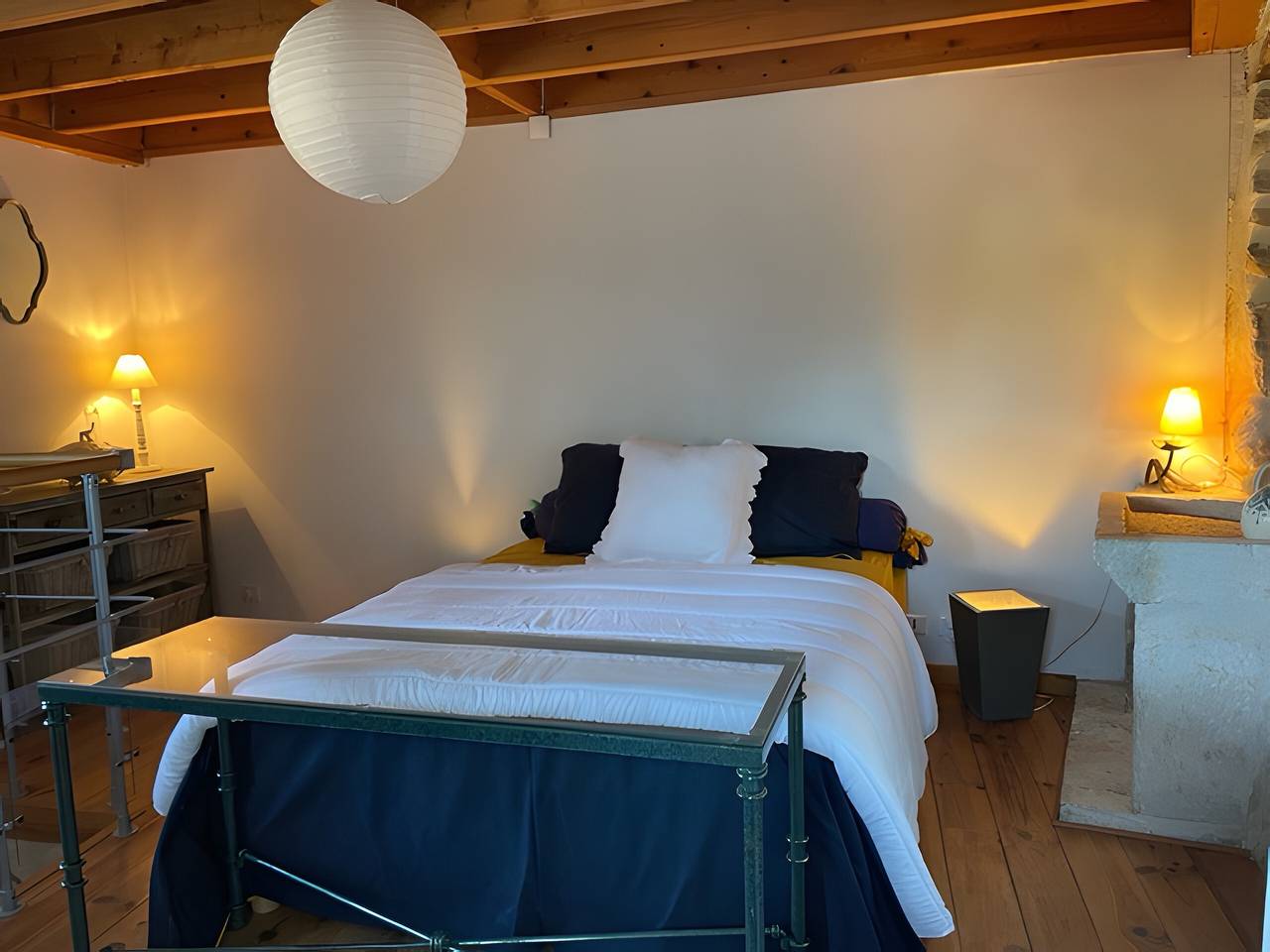 Appartement entier, Charmante chambre d'Hôte au cœur du village in Lagorce, Ardèche