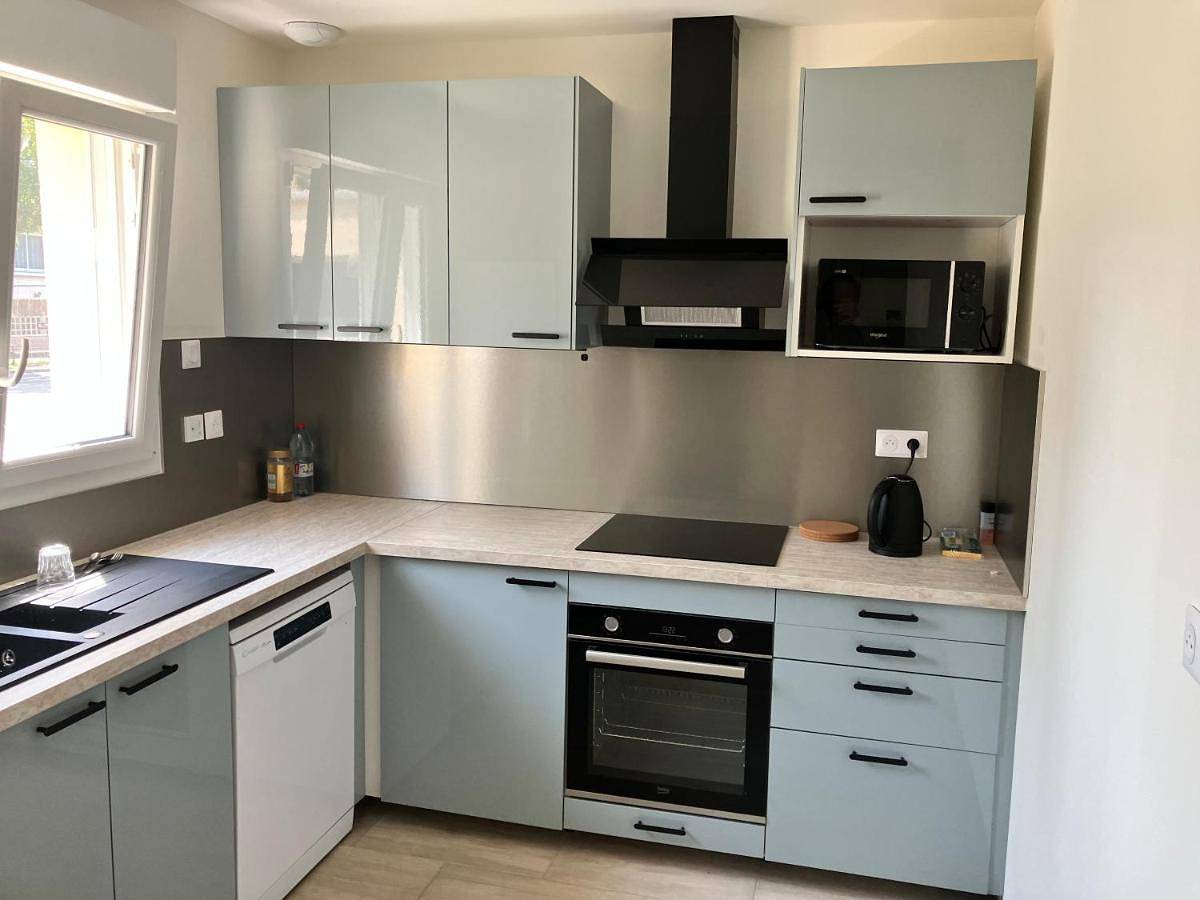 Chambre dans une maison en Colocation proche paris et Disney Room in shared house in Vaires-sur-Marne, Seine-et-Marne
