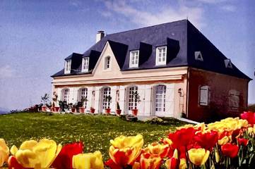 Chambre d’hôte pour 2 personnes, avec jardin ainsi que piscine et terrasse à Coarraze