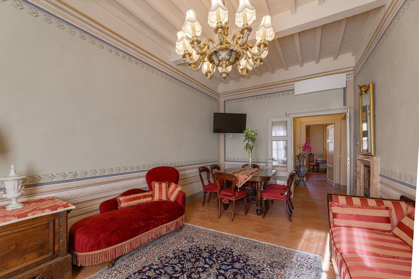 Entire apartment, Appartamento Zefferini in Cortona, Arezzo Province
