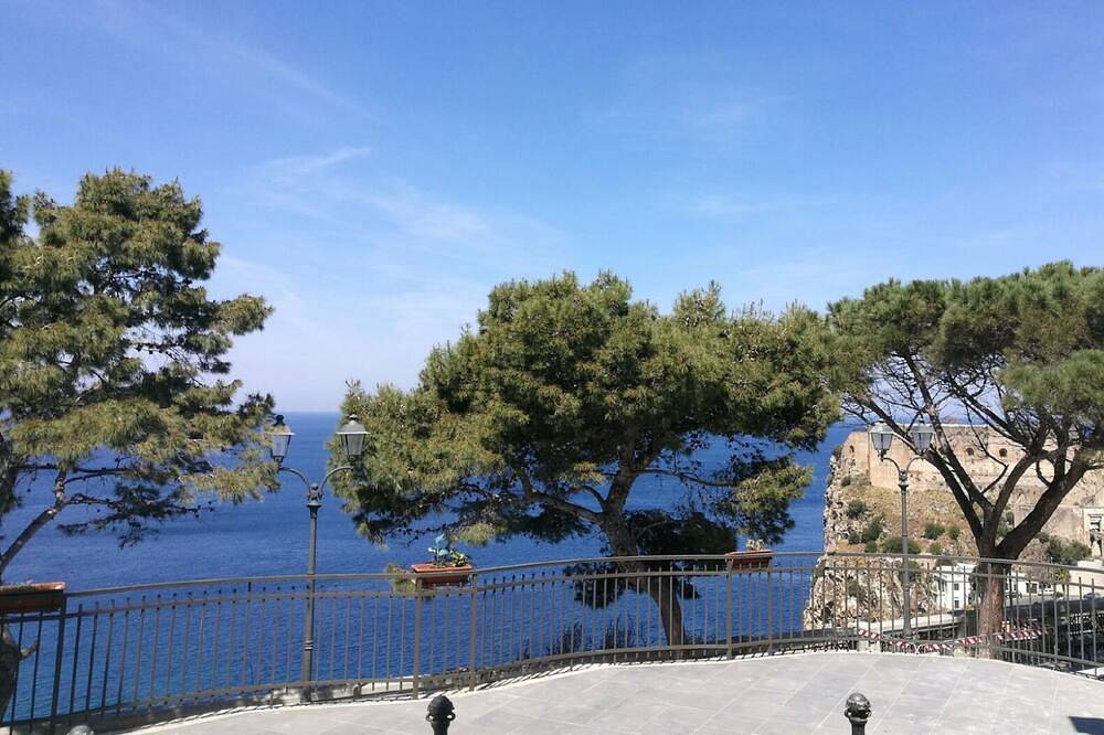 Ganze Wohnung, Piazza San Rocco Scilla in Lido Antares Beach, Scilla
