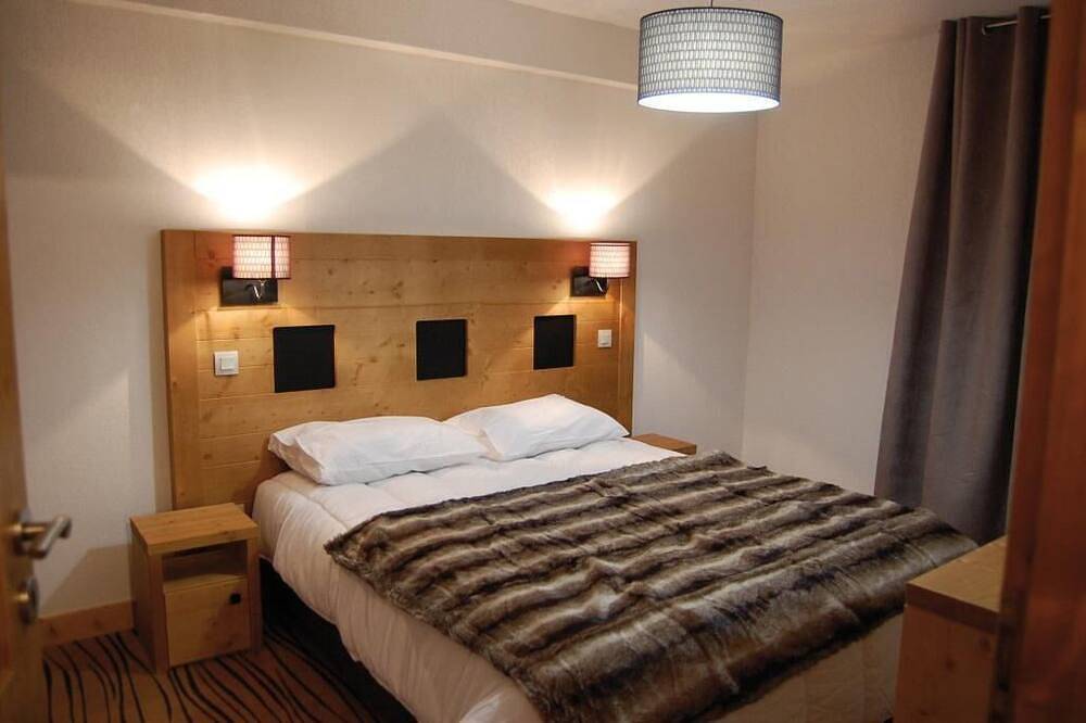 Appartement entier, 300m des commerces, remise en forme, piscine, sauna, hammam, terrasse, balcon, télévision in Les Saisies, Région d'Albertville